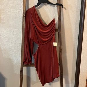 Long sleeve one shoulder dress with side cutout